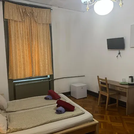 Central Hotel Hotel *